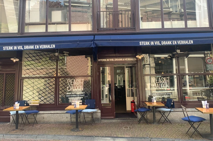 Sea Salt Saloon: vaste aanlegplek voor lekkerbekken