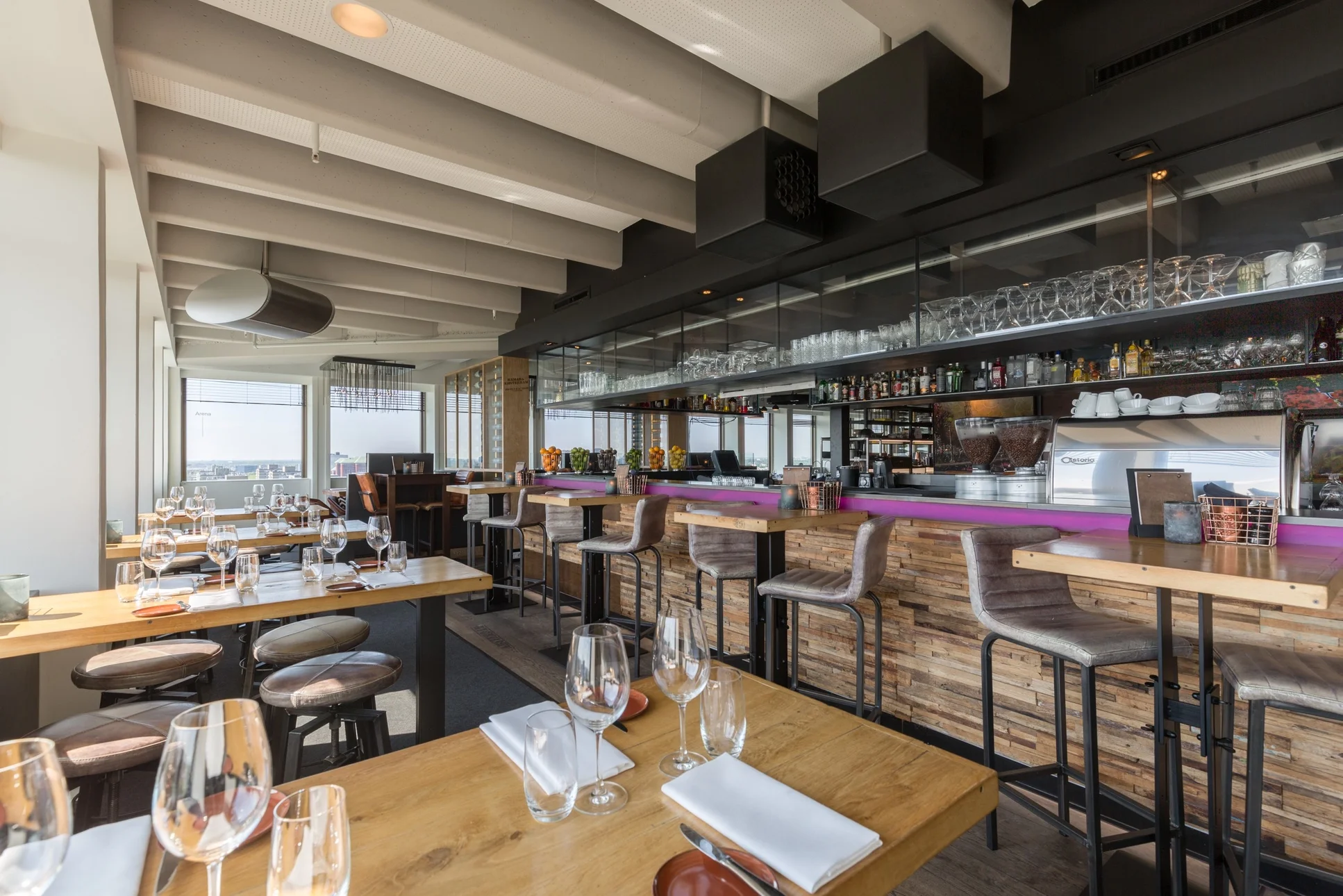 Floor17 - Leonardo Hotel Amsterdam Rembrandtpark