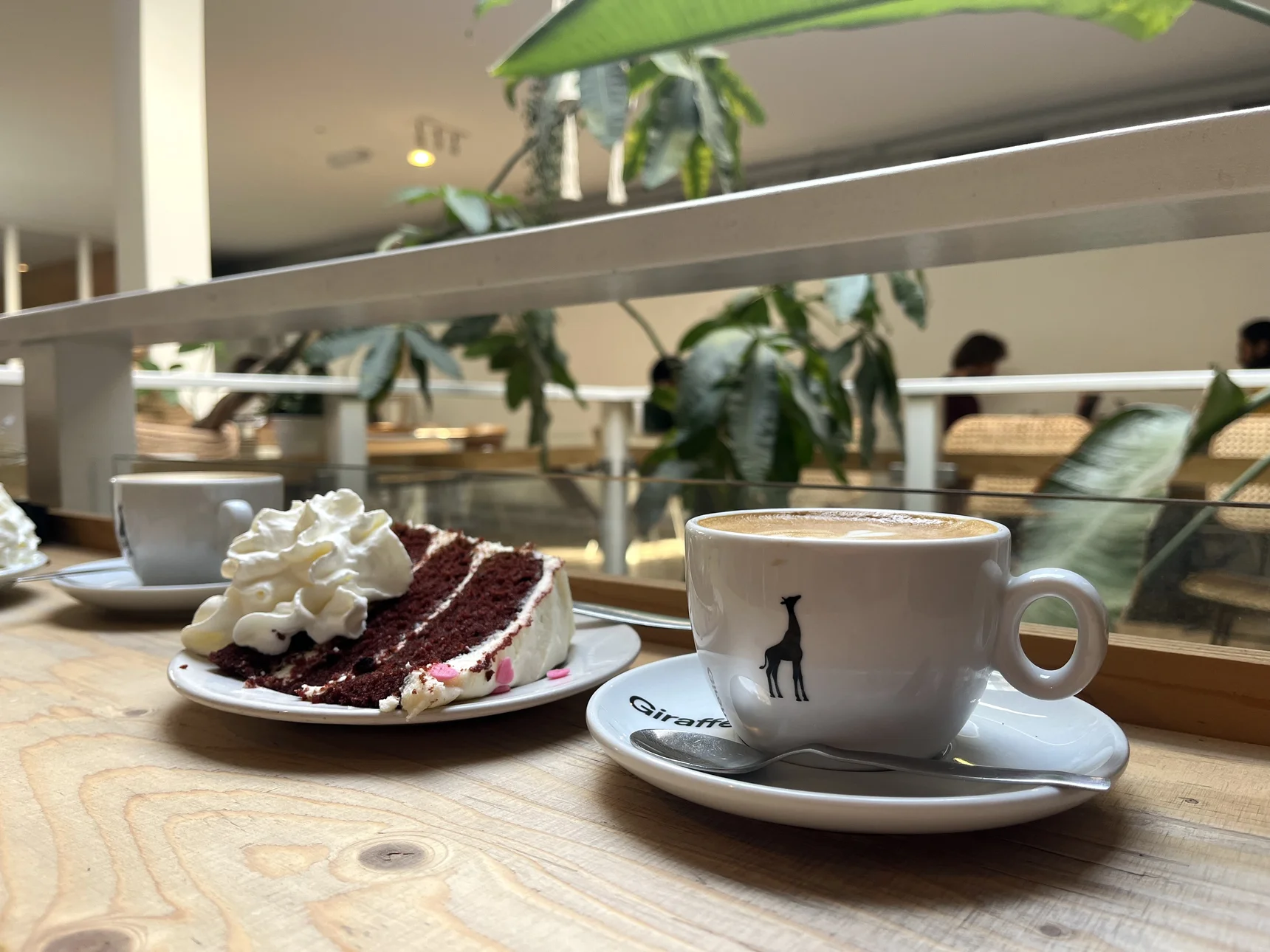 Kletsen, werken of iets vieren kan allemaal bij The Tea Lab