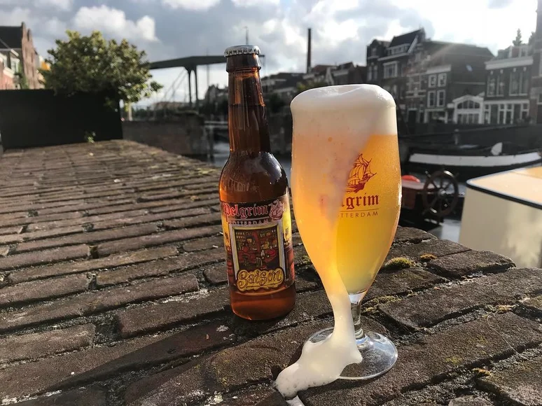 Rotterdams speciaal bier proeven bij biercafé Haagse Bluf
