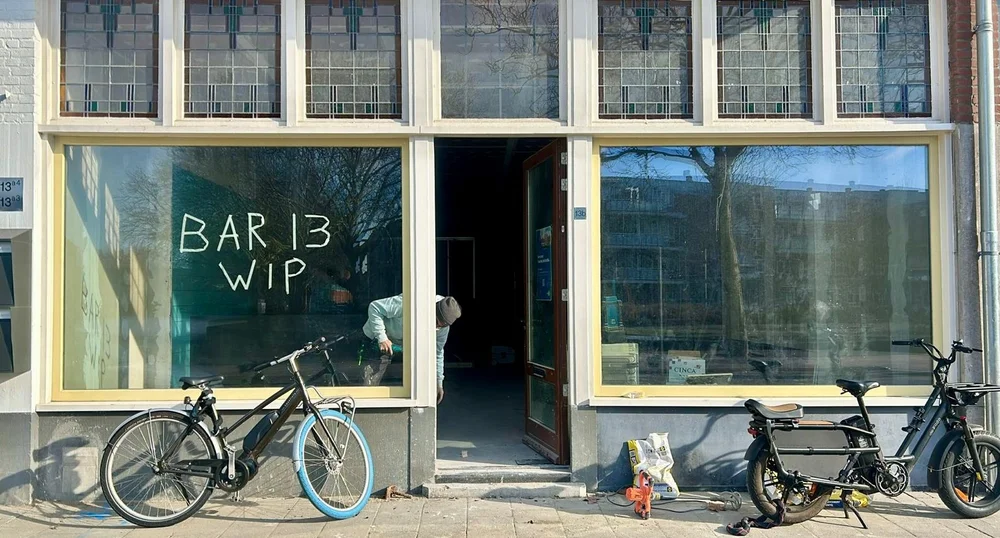 Geen strakke lijnen, gewoon steengoede producten bij Bar Dertien in het Koffie Hotel