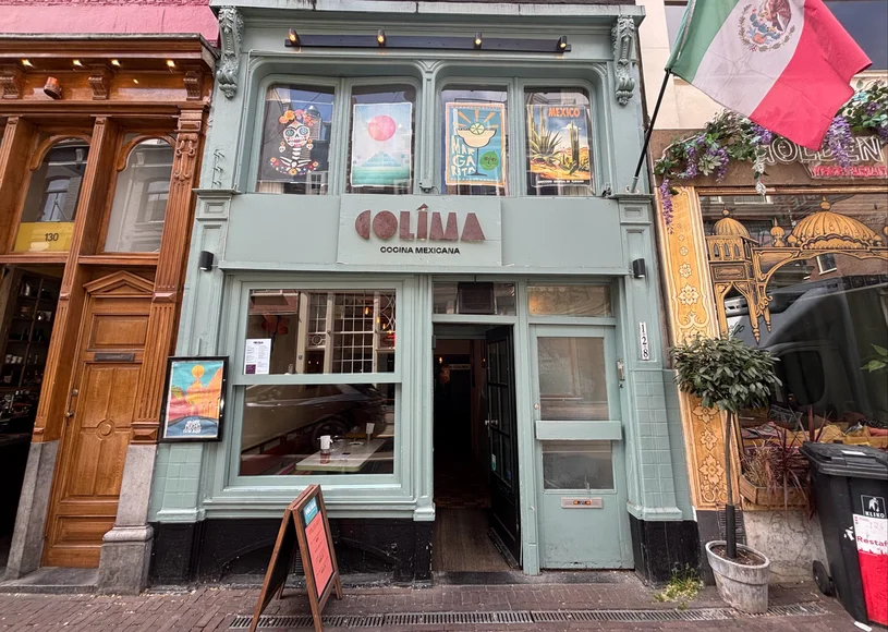Knijp er even tussenuit voor de lunch bij Colima
