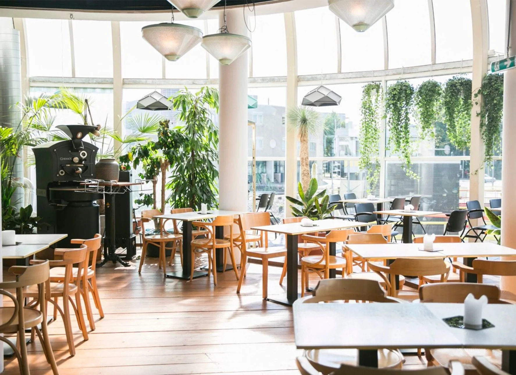 Vier vragen aan Pepijn en Guus over het Vegan 010/020 Diner