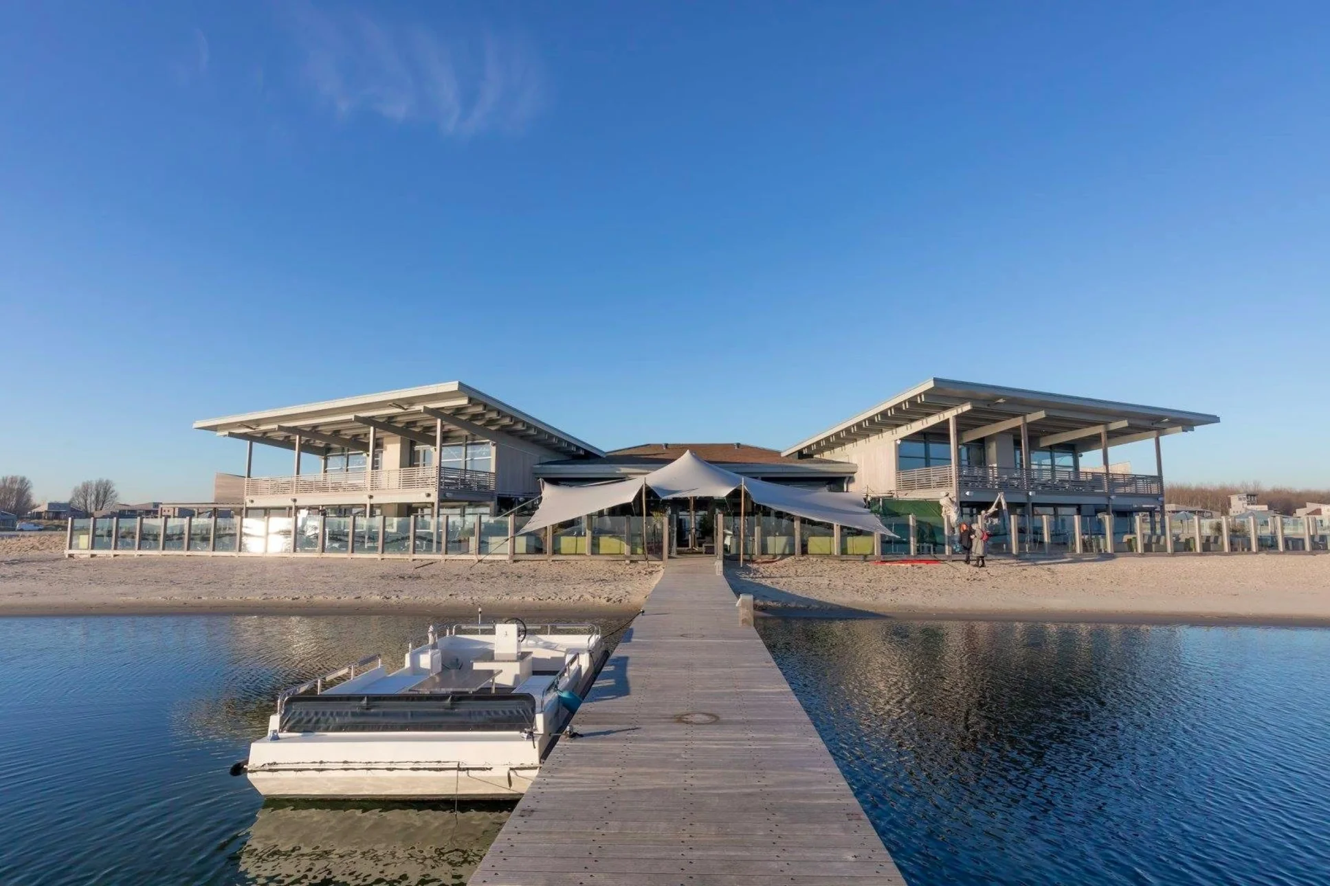 Werelds aan het Strand