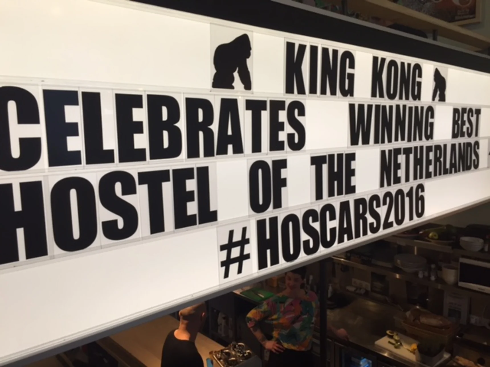 Lekker eten bij King Kong hostel, ook voor de local