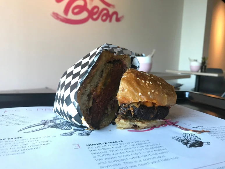 Jack Bean opent nieuwe locatie in het Food Plaza van de Erasmus Universiteit