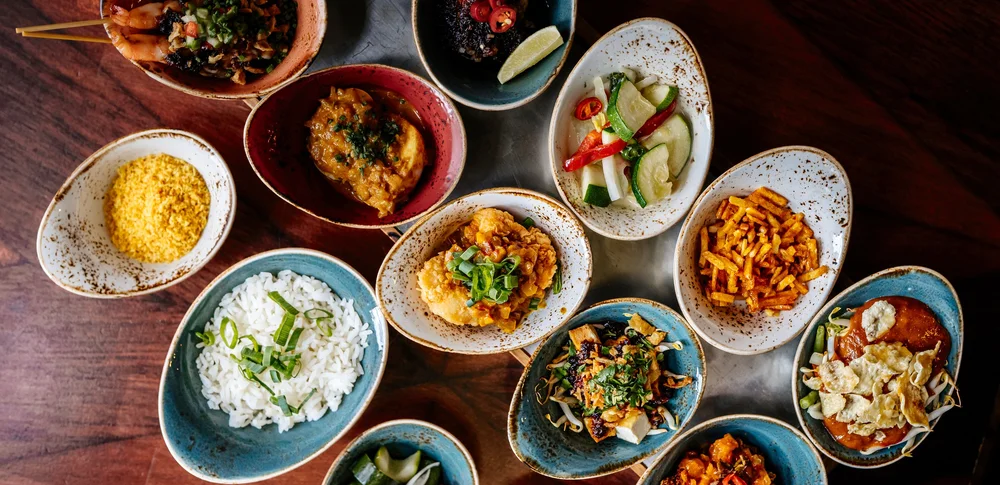 Rijsttafelen bij Ron Blaauw Indonesia in Bloemendaal