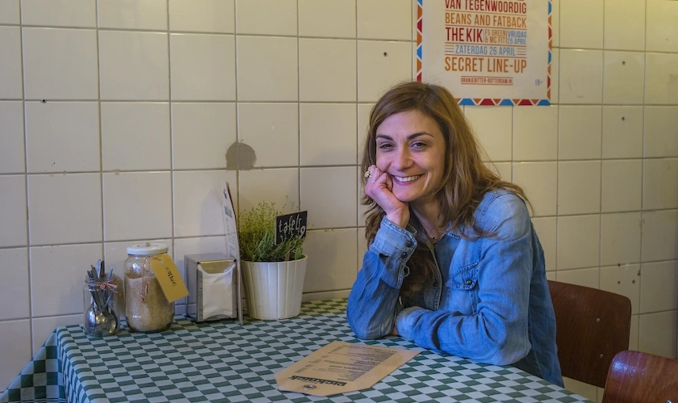 María vertelt haar Spaanse lezers hoe leuk Rotterdam is