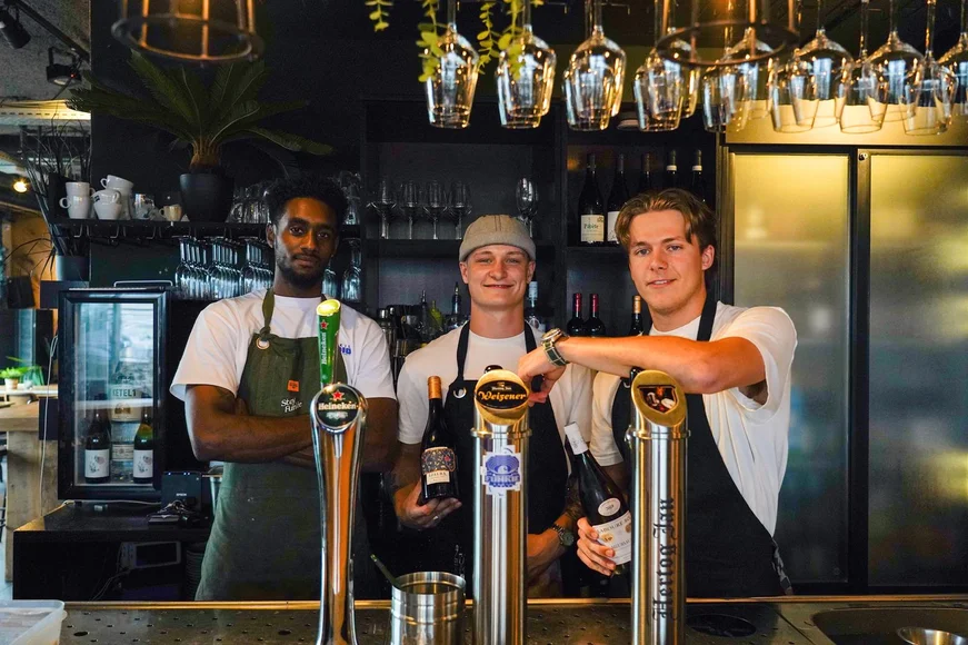 Trandem opent zondagse wijnbar boven Hofplein