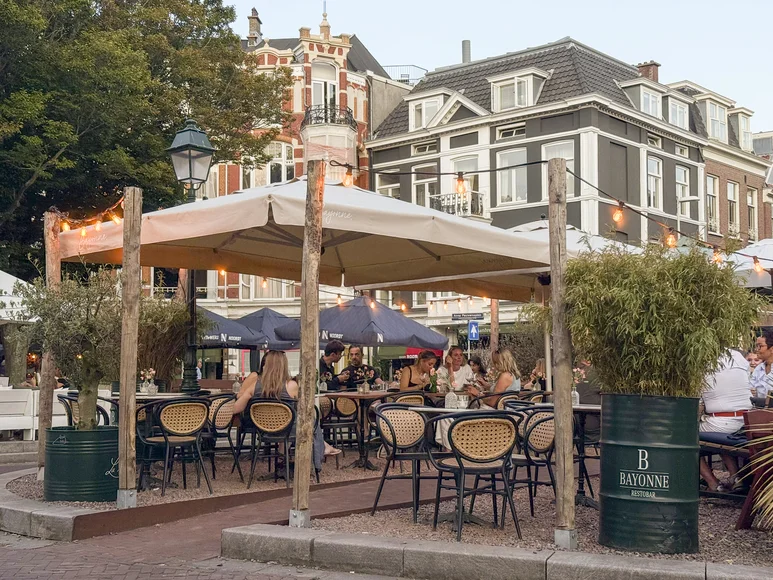 Bayonne Restobar serveert een lange zomeravond vol smaak