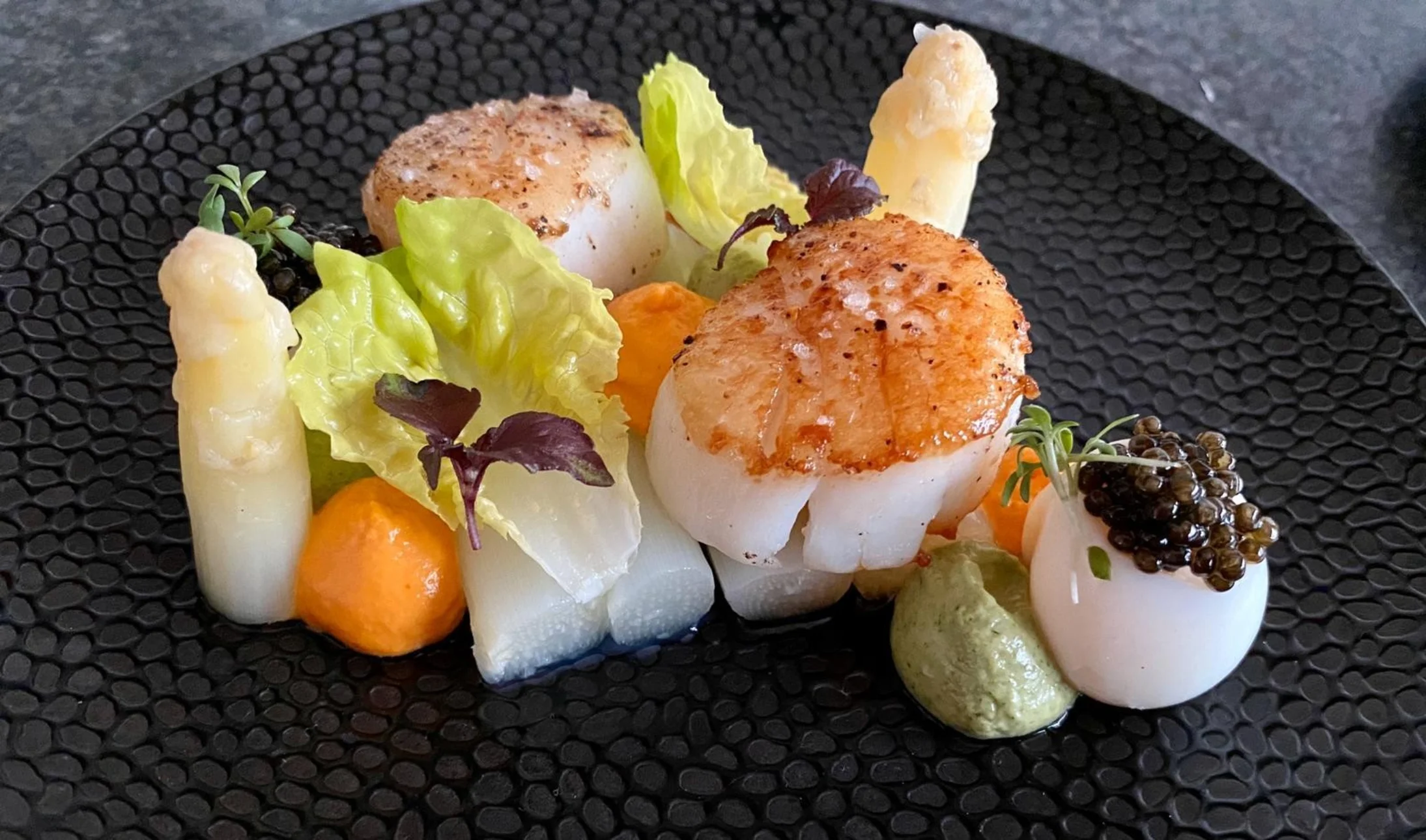 Op je Paasbest met de asperges met coquilles van NY Basement