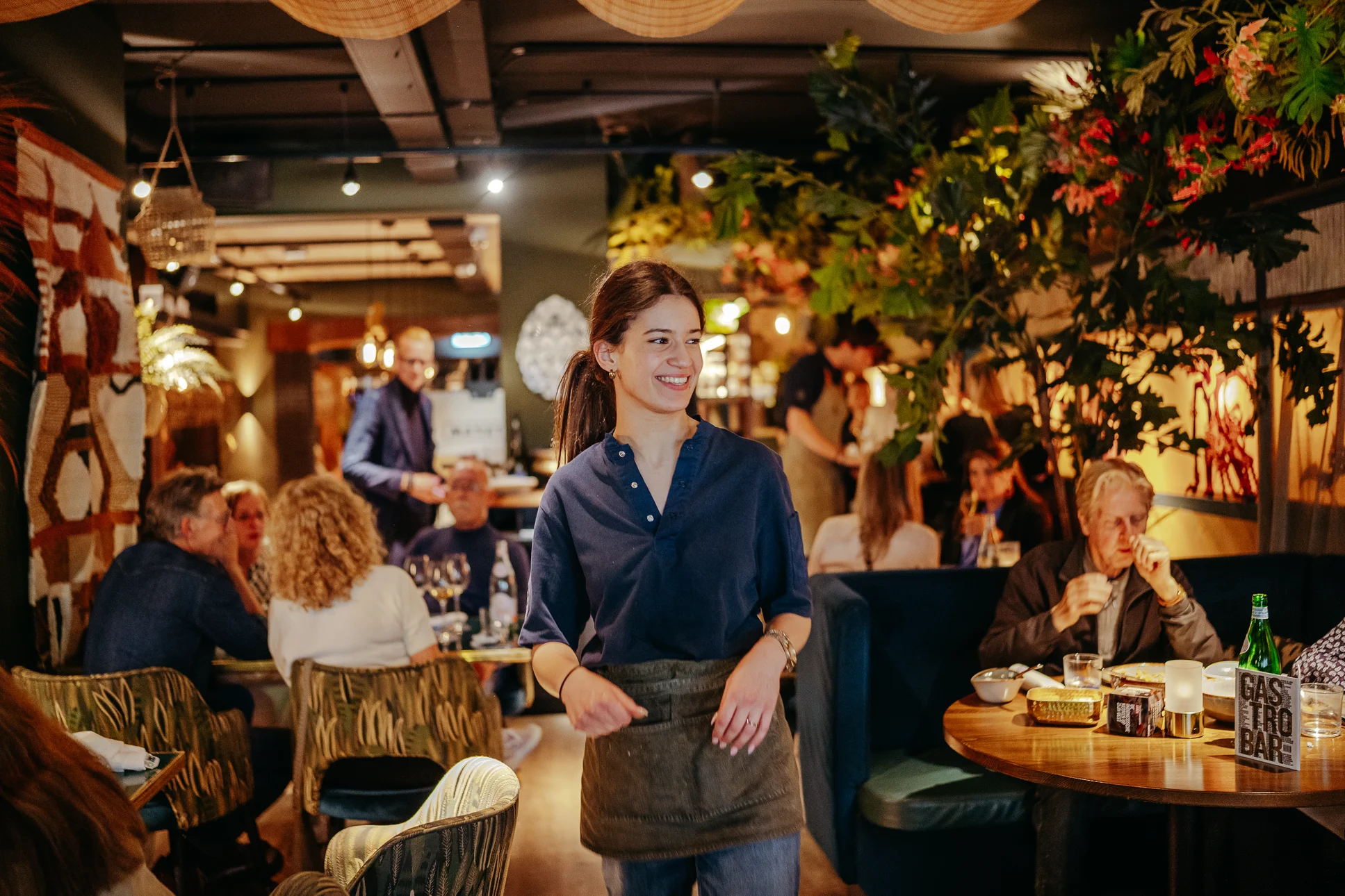 Ron Gastrobar Indonesia - Laren
