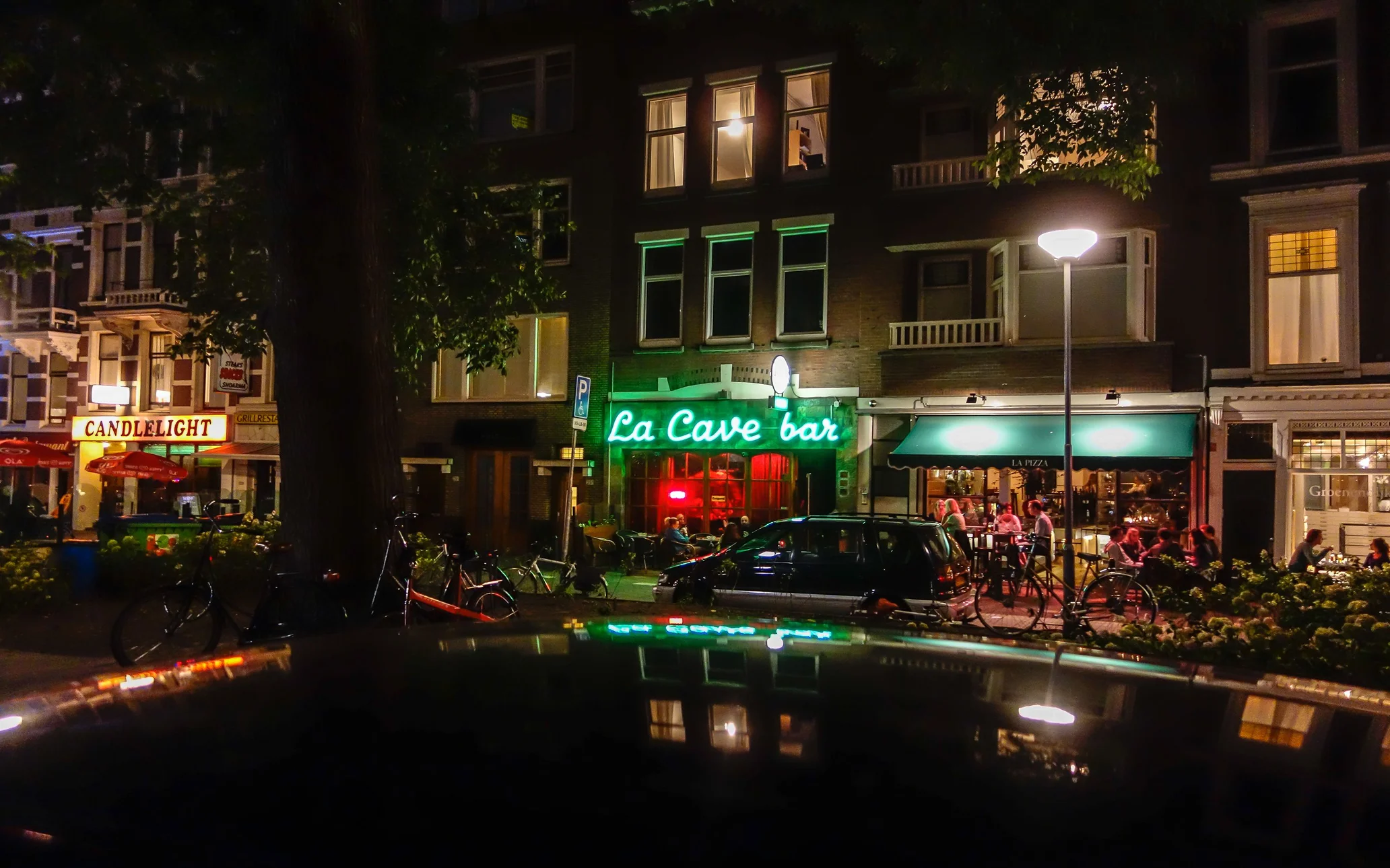 La Cave Bar