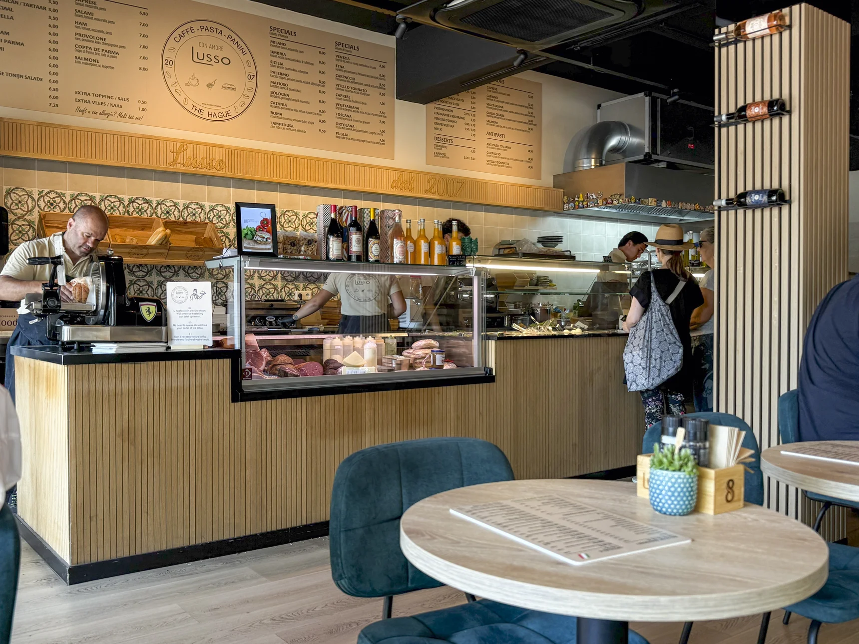 Voor een Italiaanse lunch in Den Haag schuif je aan bij Lusso