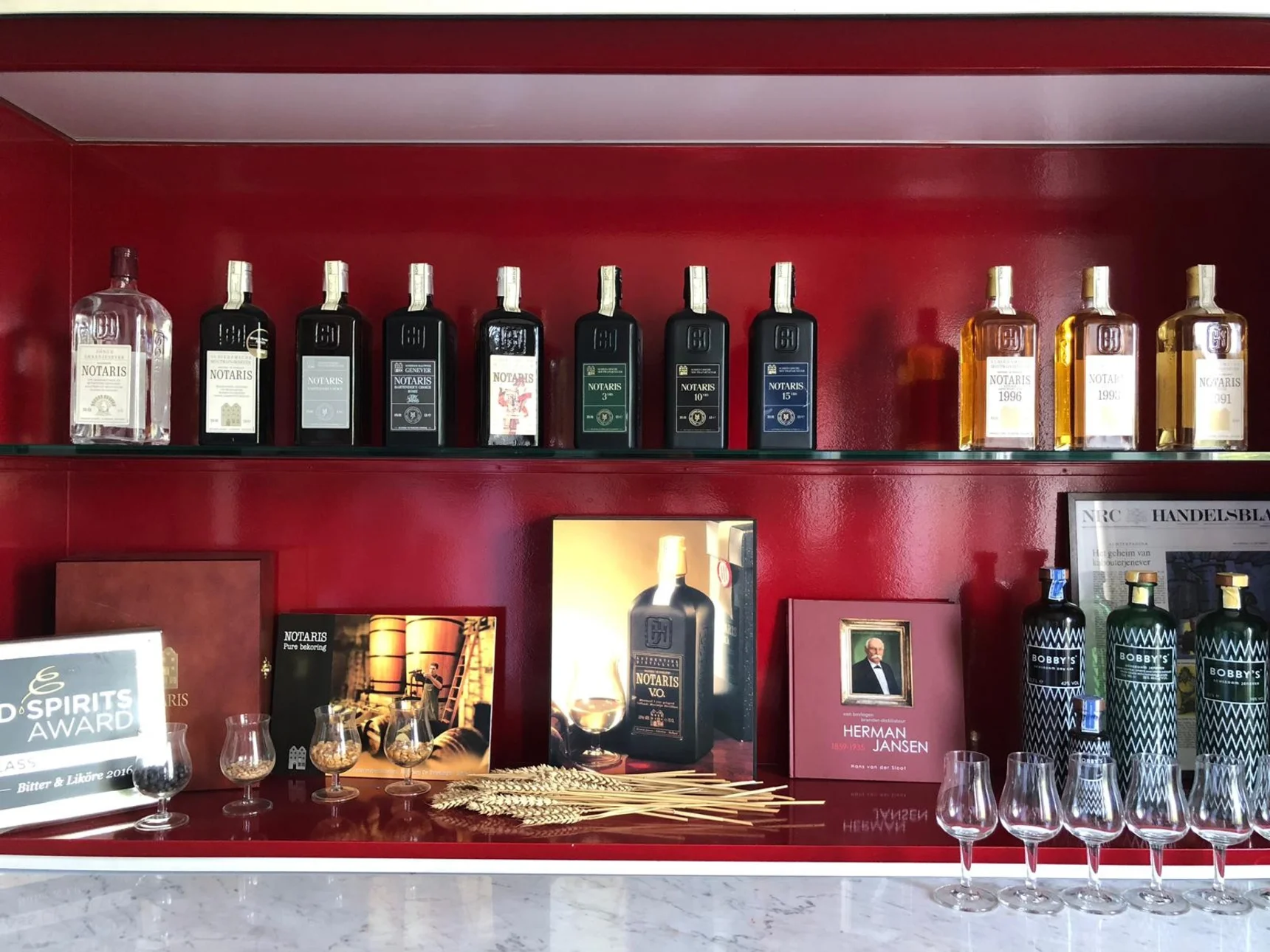 Notaris jenever: klassiek voorbeeld van de Schiedamse borrel