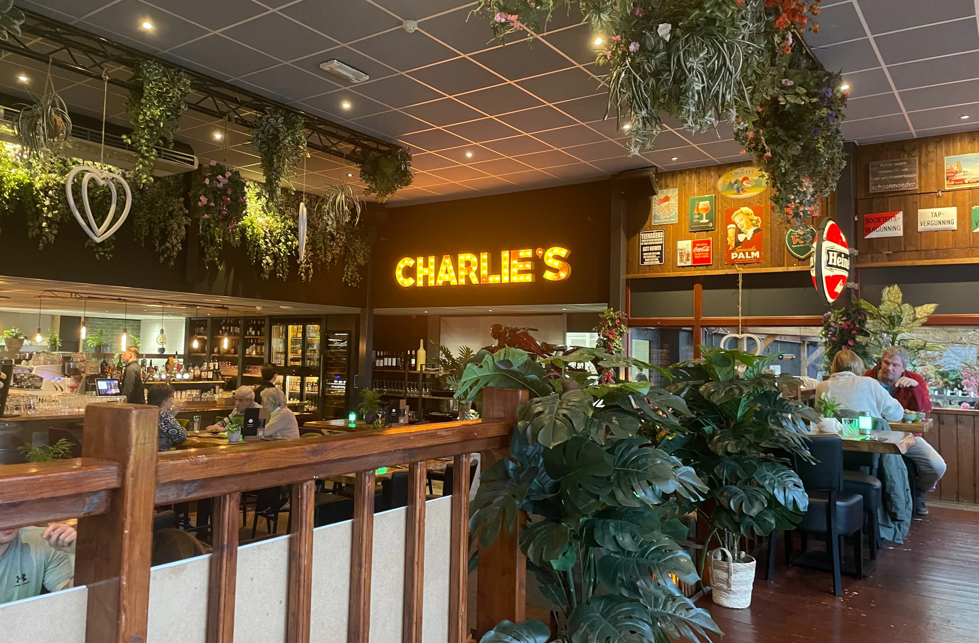 Charlie's Eetcafé