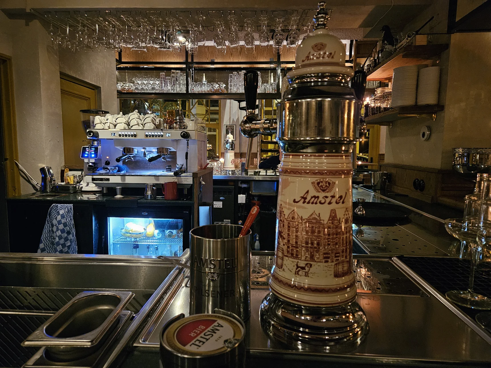 Café Kompleet: domweg gelukkig in de Helmersbuurt