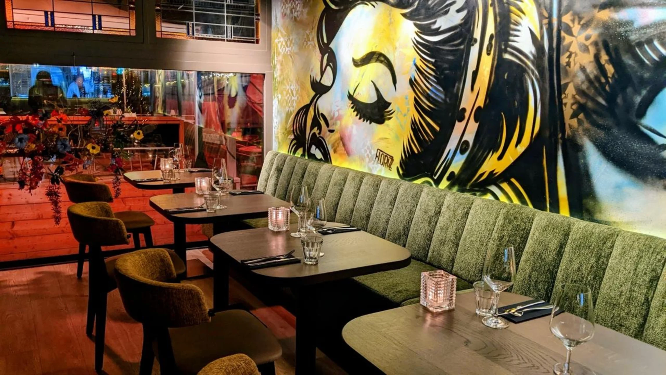 Florizz Bar & Kitchen