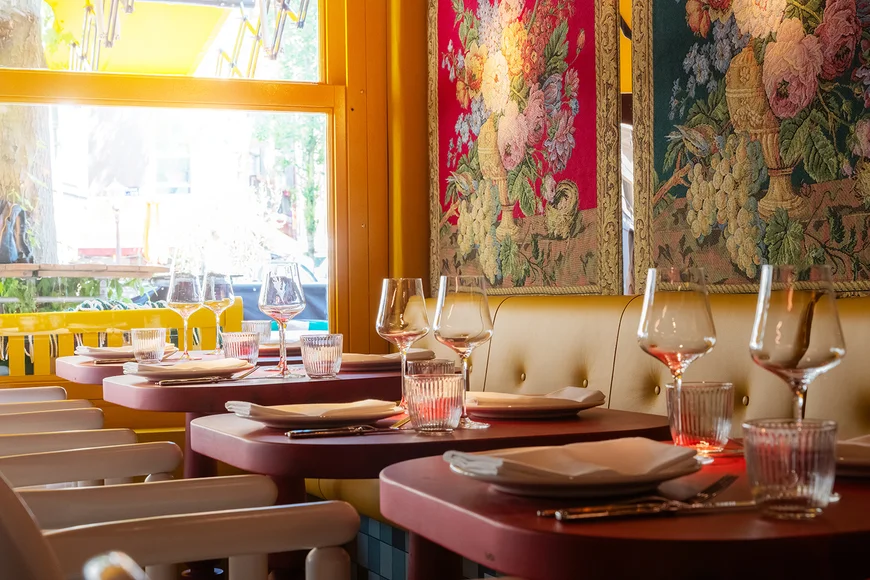 SALUT: de hele dag Mediterraan genieten met Franse elegantie