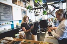 De keerzijde van het succes: hoe lossen we het personeelstekort in de horeca op?