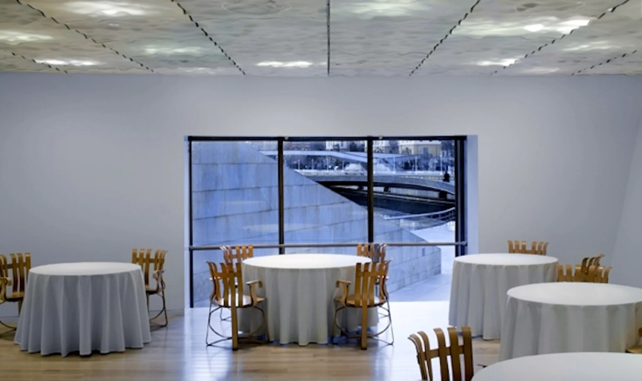 Eten in het Guggenheim? Liever in het Wereldmuseum