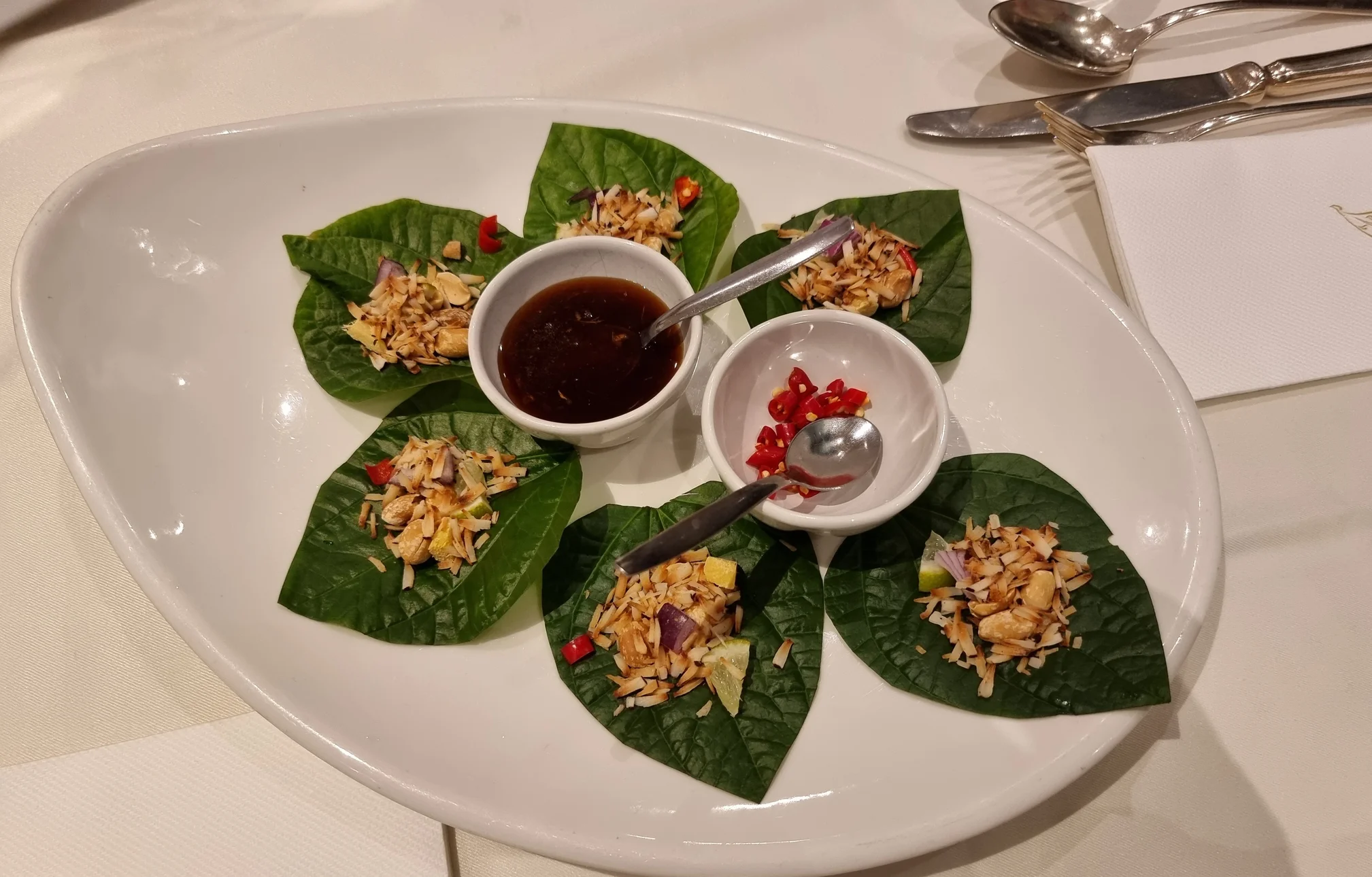 Volgens het Thaise Ministerie zitten de meeste beste Thaise restaurants in Amsterdam