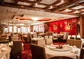 Restaurant Full Moon City interieur eetzaal - de Buik van Den Haag.jpg