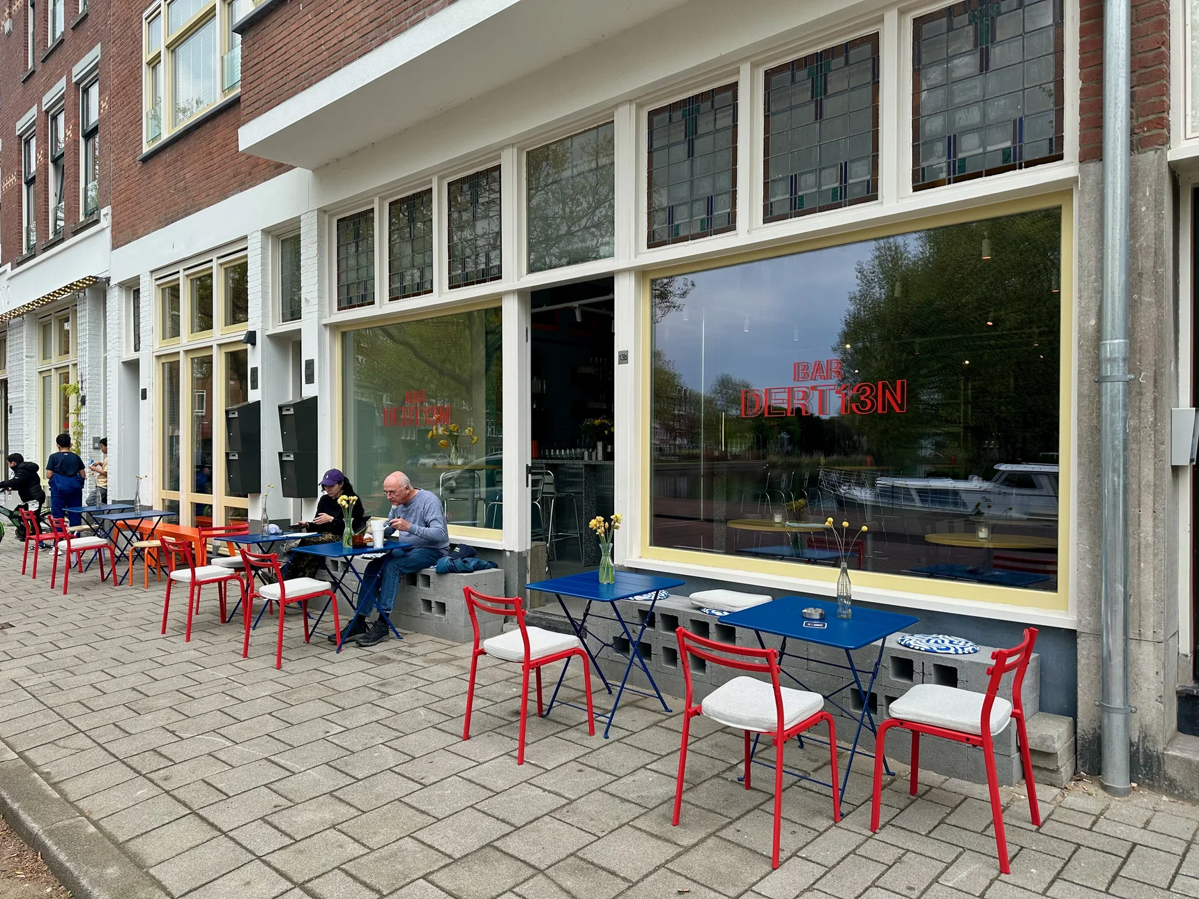 Bar Dertien