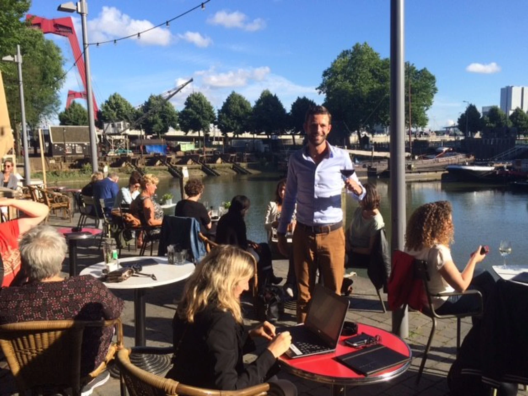 Shared-dining en wijn in de Oude Haven bij Van Leeuwen