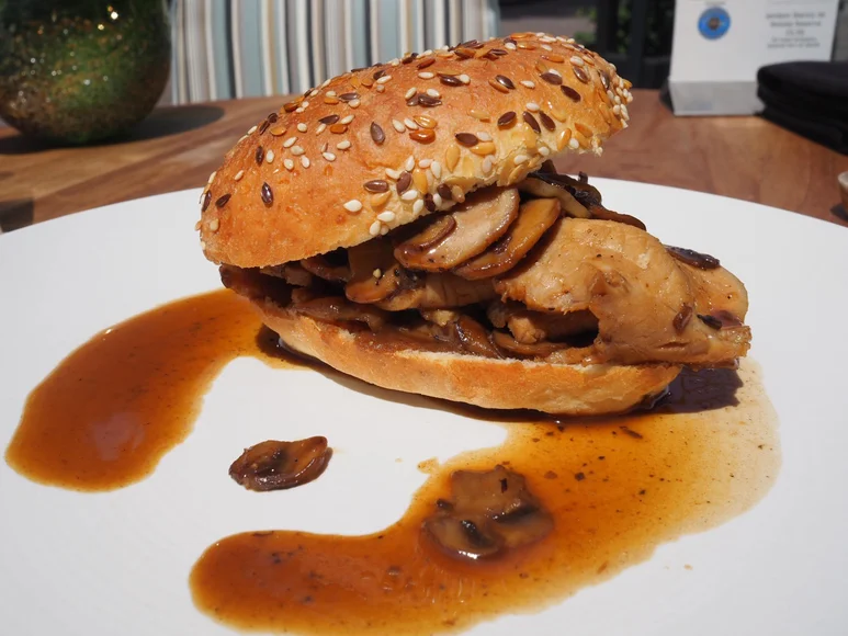 Ingrediënten die voor zichzelf spreken tijdens de lunch bij Cotazur by Rosso