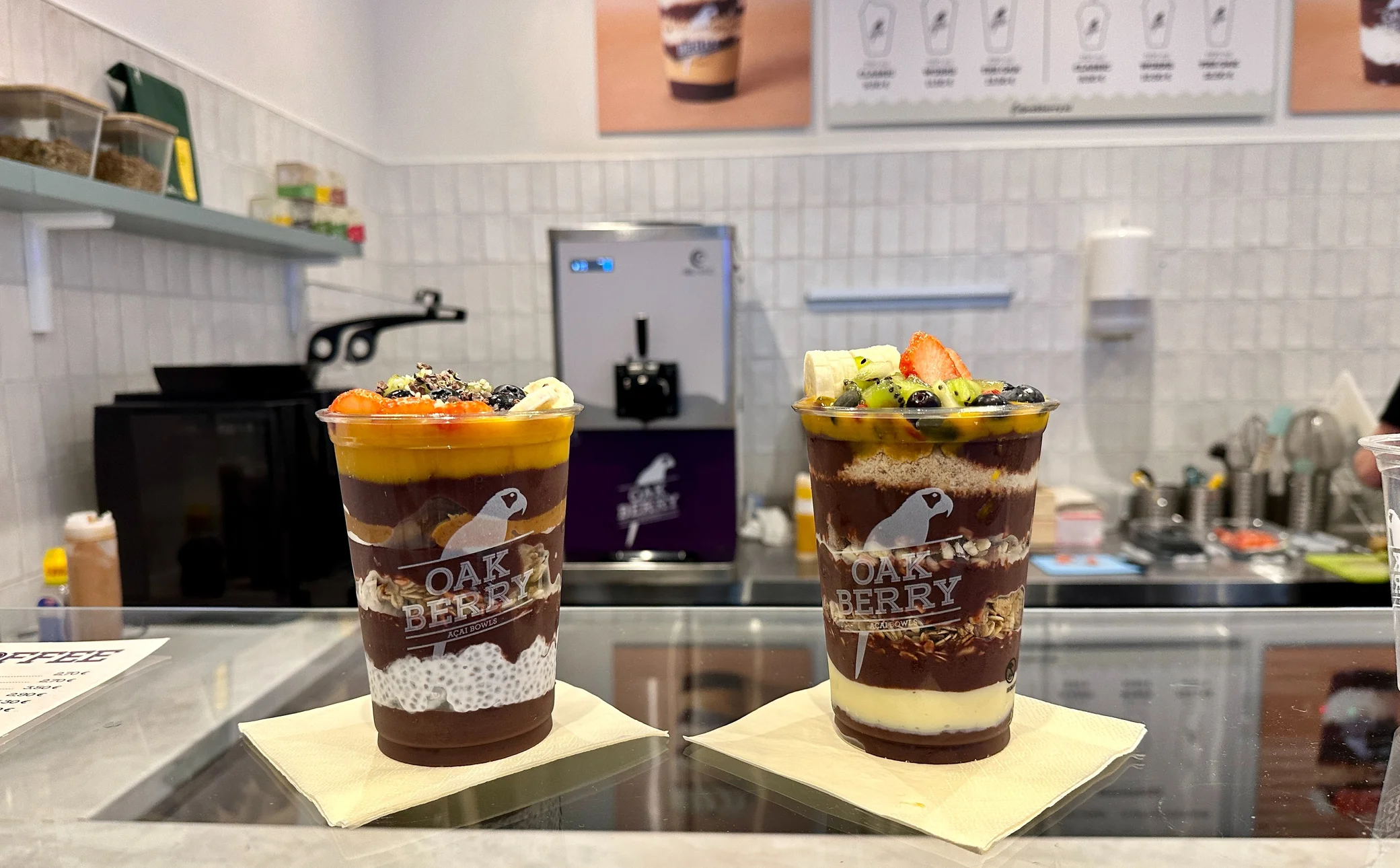 Bouw je eigen açai bowl bij Oakberry in Noord