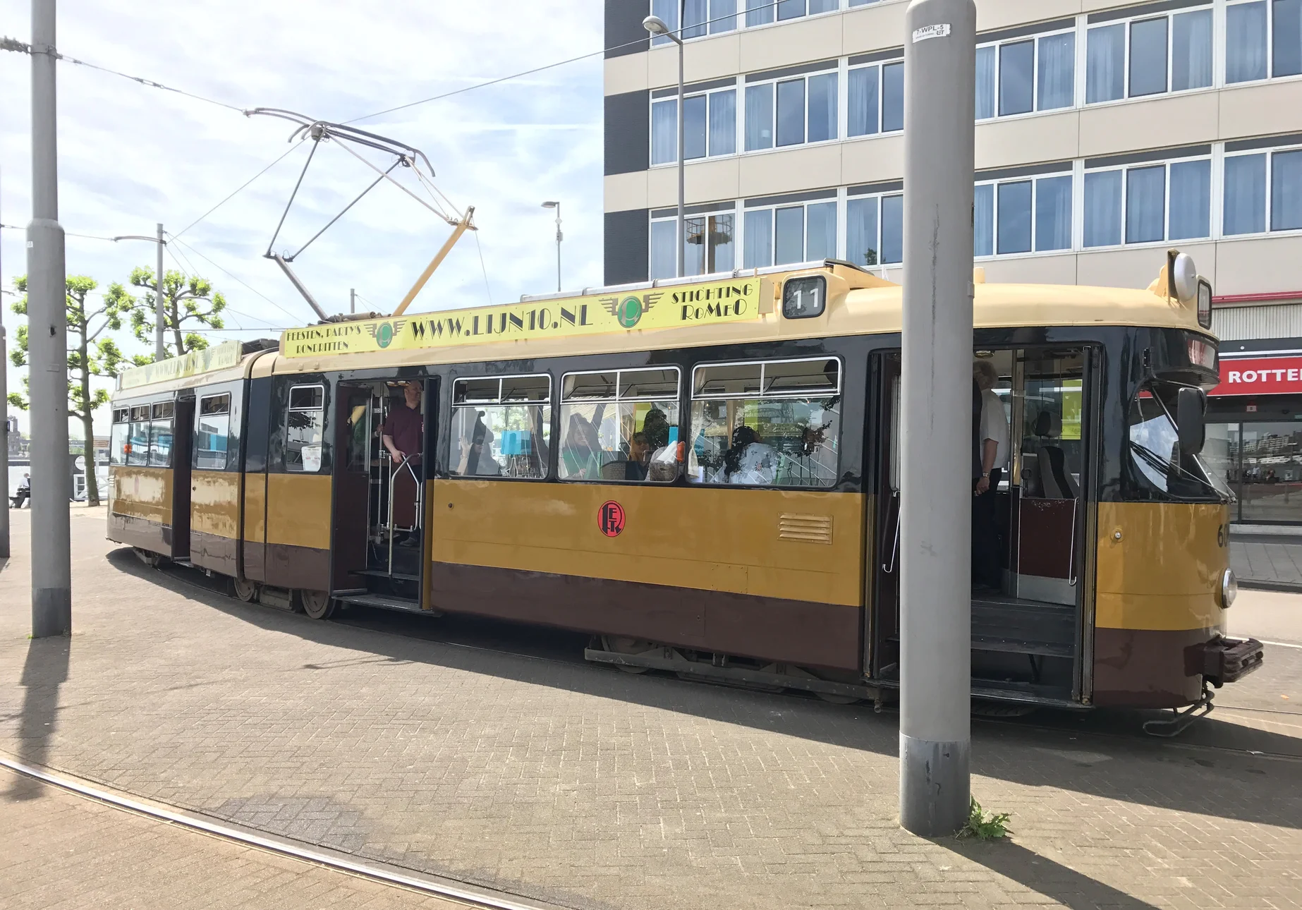 Een culinaire tramrit door Rotterdam en Indonesië