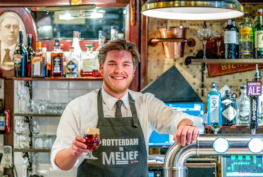 Typisch Rotterdam: bij Café Melief Bender vind je de Rotterdamse ‘no-nonsense’ mentaliteit