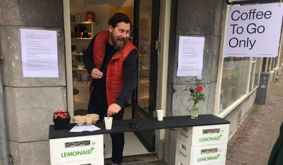 Eerst de mens, en dan de koffie bij TOM Coffee + Paper Goods: “Ik ben geen barista, ik zet gewoon koffie”