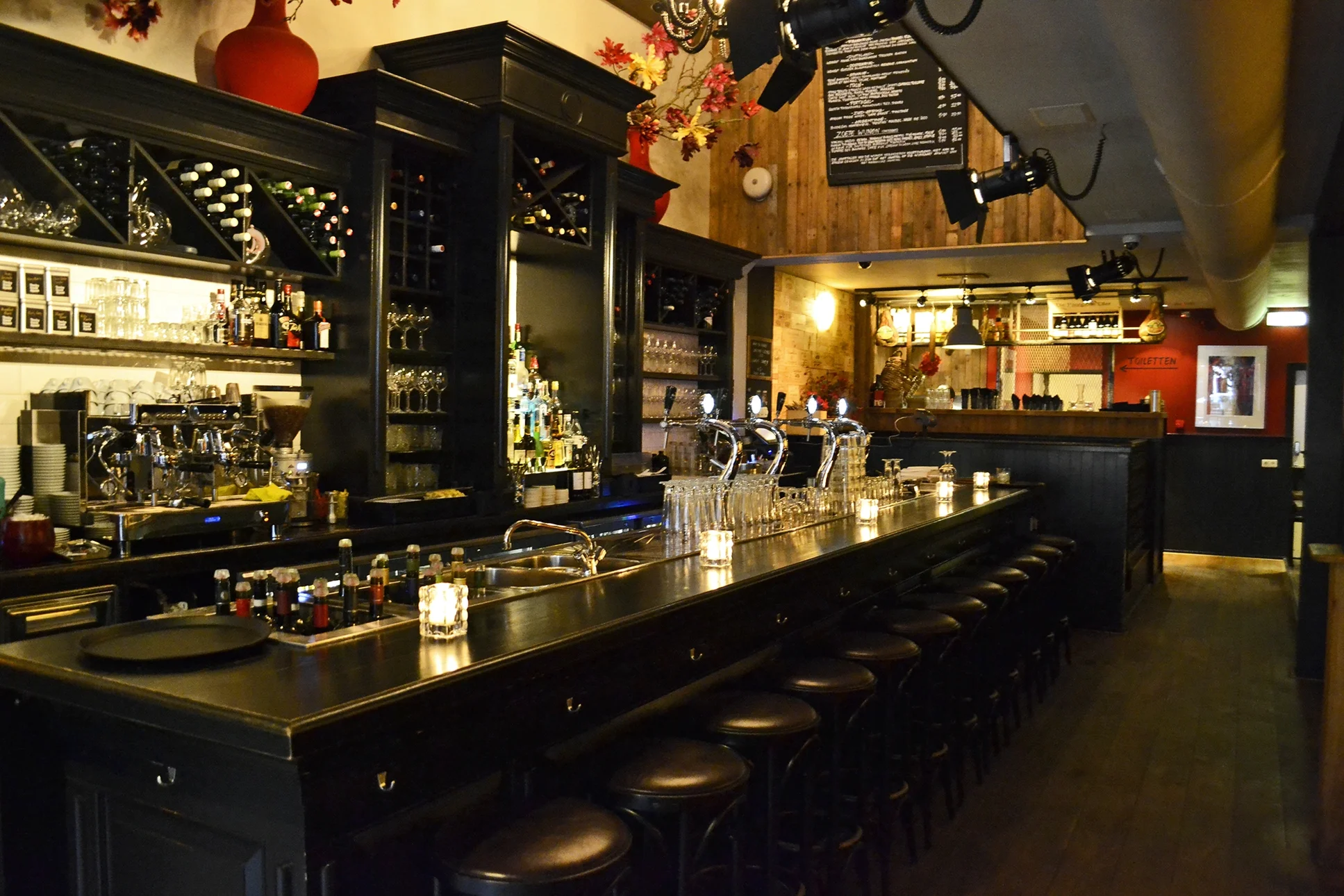 Wijnbar Het Eigendom