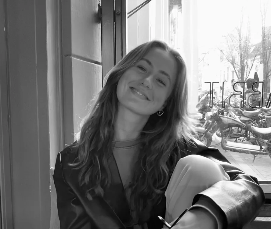 Tessa Hoogenboezem<