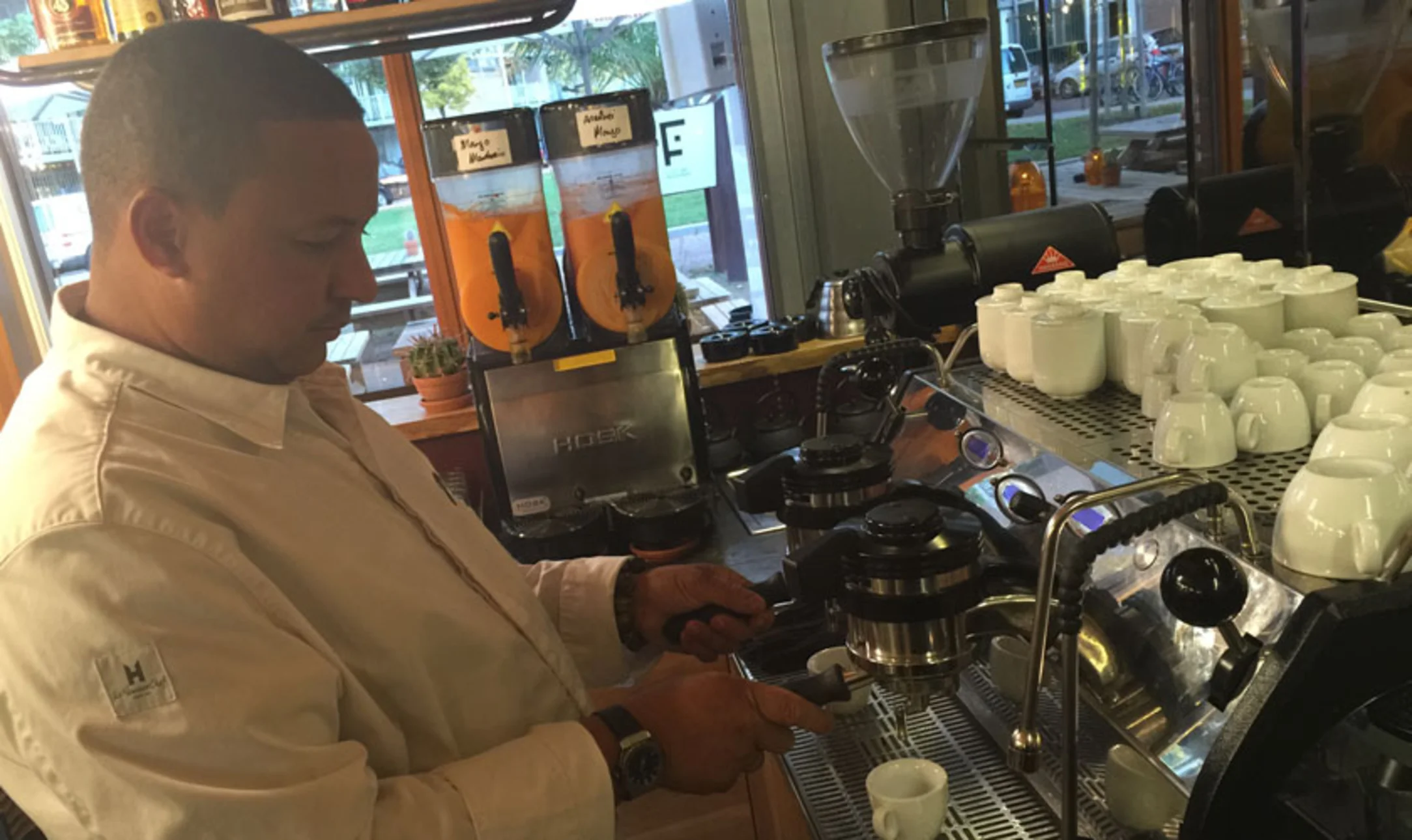 Koffie is het bakkie leut voorbij