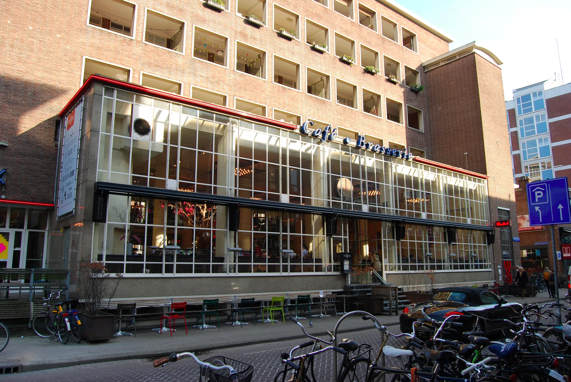 Dudok: brasserie met tijdloze architectuur