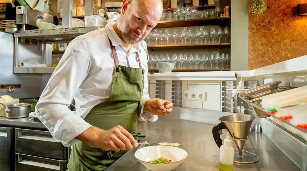 De Buik Live: bij huiskamerrestaurant Beulings in Amsterdam